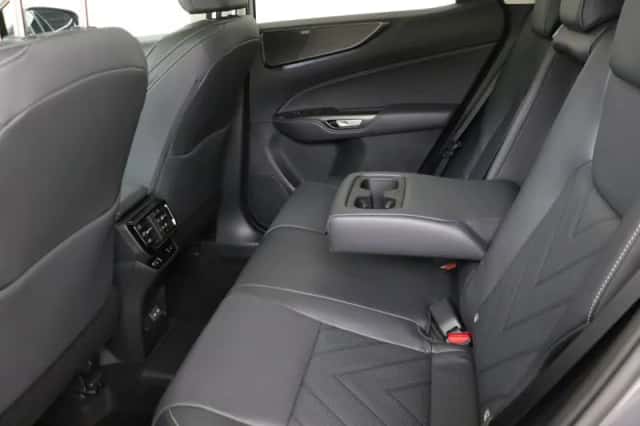 Lexus NX (2026) thumbnail 36