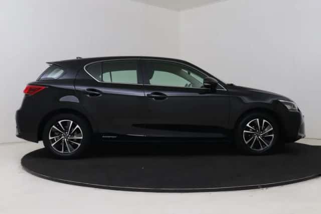 Lexus CT (2019) thumbnail 14
