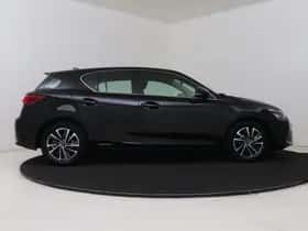 Lexus CT (2019) thumbnail 14