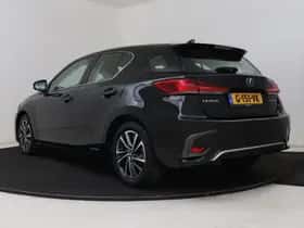 Lexus CT (2019) thumbnail 16
