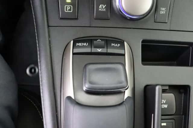 Lexus CT (2019) thumbnail 22