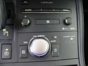 Lexus CT (2019) thumbnail 26