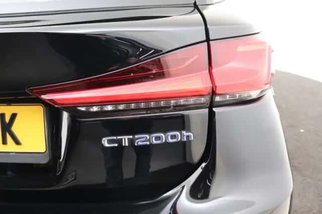 Lexus CT (2019) thumbnail 33