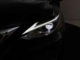 Lexus CT (2019) thumbnail 8