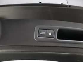 Lexus UX (2019) thumbnail 48