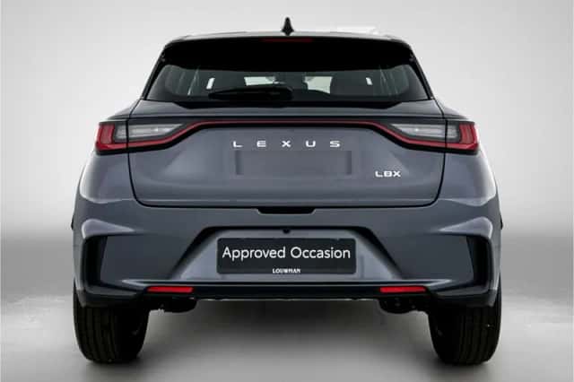 Lexus LBX (2024) thumbnail 19