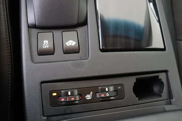 Lexus RX (2014) thumbnail 22