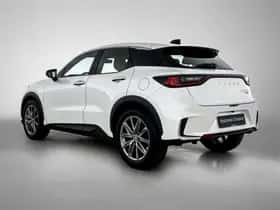 Lexus LBX (2024) thumbnail 15