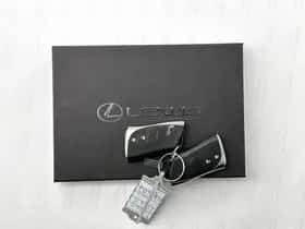 Lexus LBX (2024) thumbnail 6