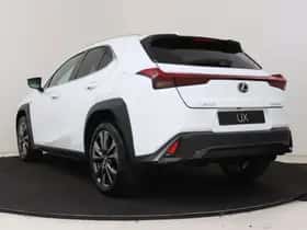 Lexus UX (2025) thumbnail 16