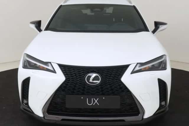 Lexus UX (2025) thumbnail 24