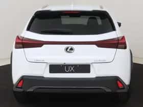 Lexus UX (2025) thumbnail 25