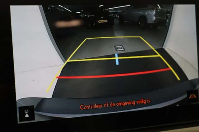 Lexus UX (2025) thumbnail 31