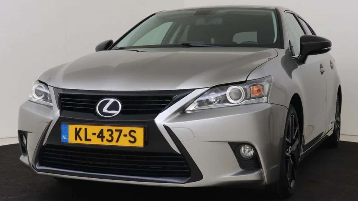 Lexus CT (2016) — foto 1