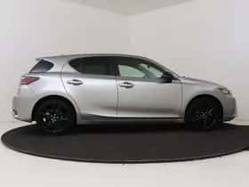 Lexus CT (2016) thumbnail 14