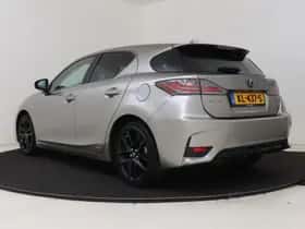 Lexus CT (2016) thumbnail 16