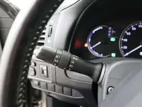 Lexus CT (2016) thumbnail 17