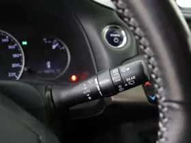 Lexus CT (2016) thumbnail 18