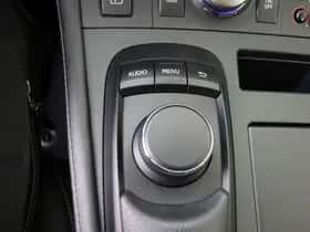Lexus CT (2016) thumbnail 22