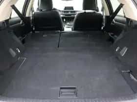 Lexus CT (2016) thumbnail 37