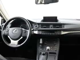 Lexus CT (2016) thumbnail 39