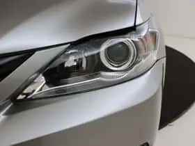 Lexus CT (2016) thumbnail 8
