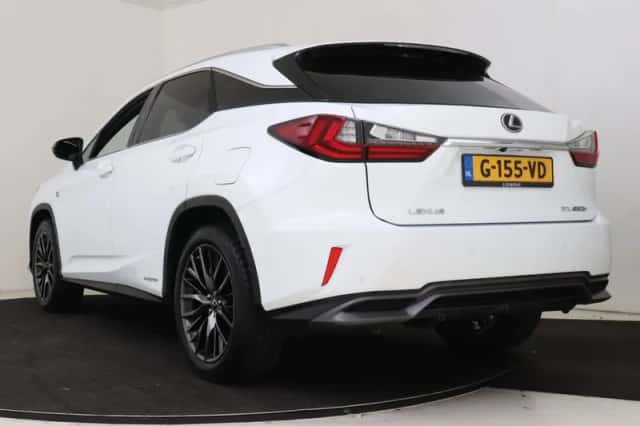 Lexus RX (2019) thumbnail 17