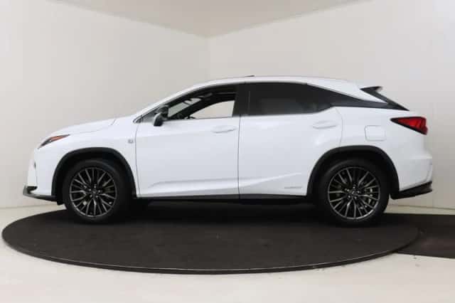 Lexus RX (2019) thumbnail 3