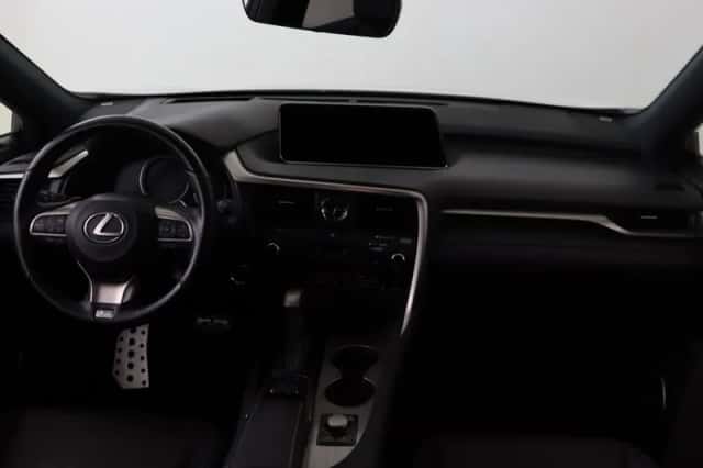 Lexus RX (2019) thumbnail 5