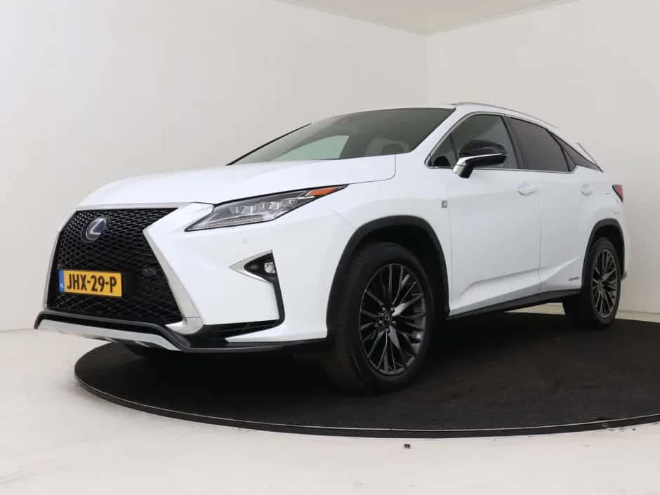 Lexus RX (2017) — foto 1