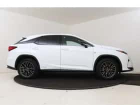 Lexus RX (2017) thumbnail 14