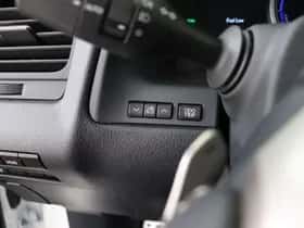 Lexus RX (2017) thumbnail 21