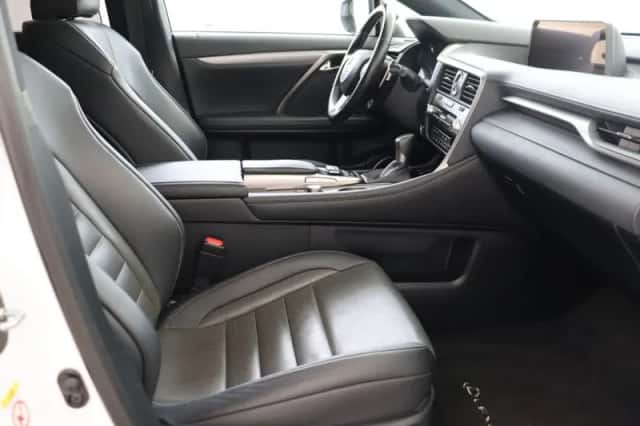 Lexus RX (2017) thumbnail 48