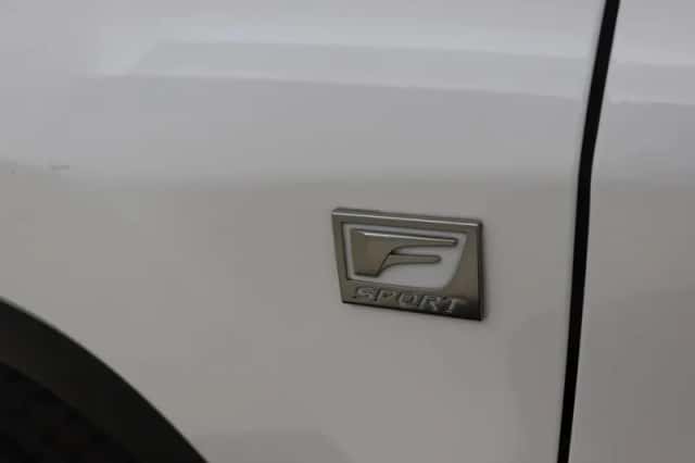 Lexus RX (2017) thumbnail 6