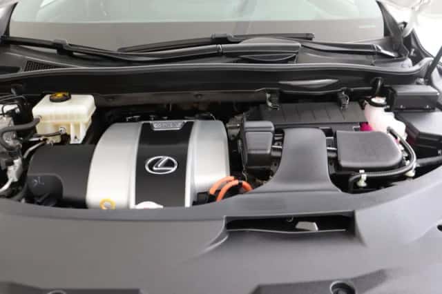 Lexus RX (2017) thumbnail 9