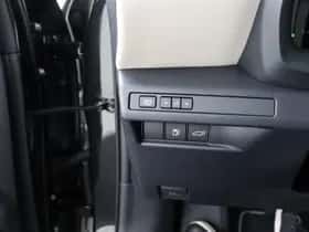 Lexus LBX (2026) thumbnail 12