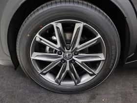 Lexus LBX (2026) thumbnail 5