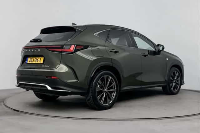 Lexus NX (2024) thumbnail 2