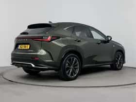 Lexus NX (2024) thumbnail 2