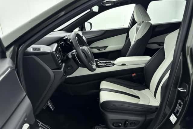 Lexus NX (2024) thumbnail 13