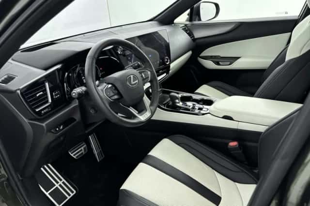 Lexus NX (2024) thumbnail 14