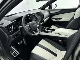 Lexus NX (2024) thumbnail 14