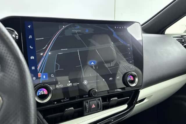 Lexus NX (2024) thumbnail 17