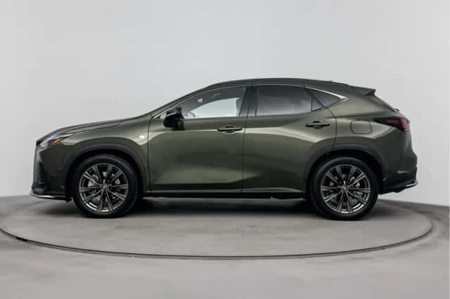 Lexus NX (2024) thumbnail 3