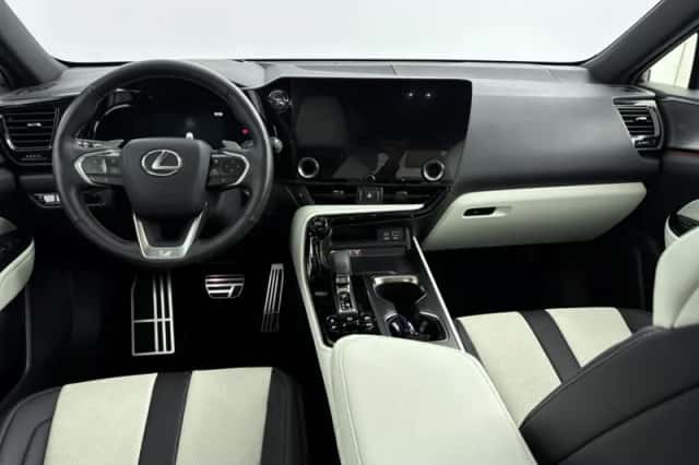Lexus NX (2024) thumbnail 23