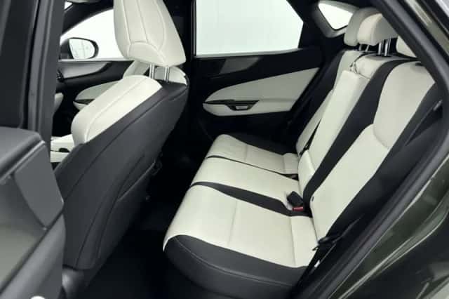 Lexus NX (2024) thumbnail 7