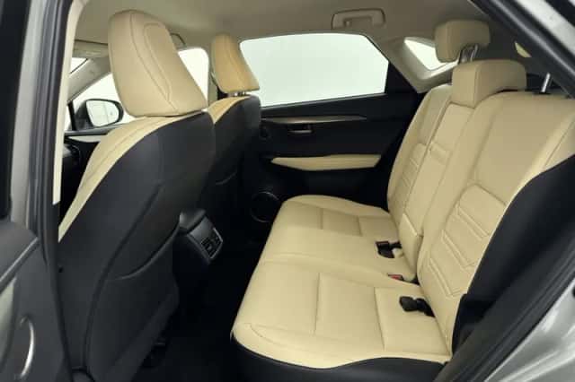 Lexus NX (2021) thumbnail 17