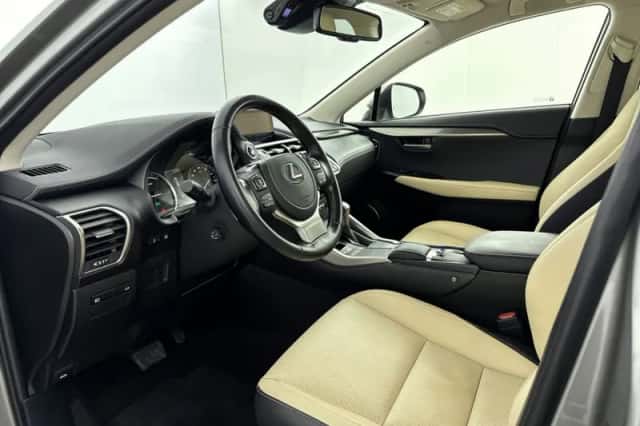 Lexus NX (2021) thumbnail 27