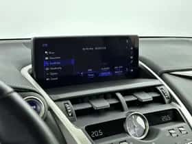 Lexus NX (2021) thumbnail 7