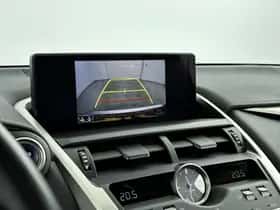 Lexus NX (2021) thumbnail 8
